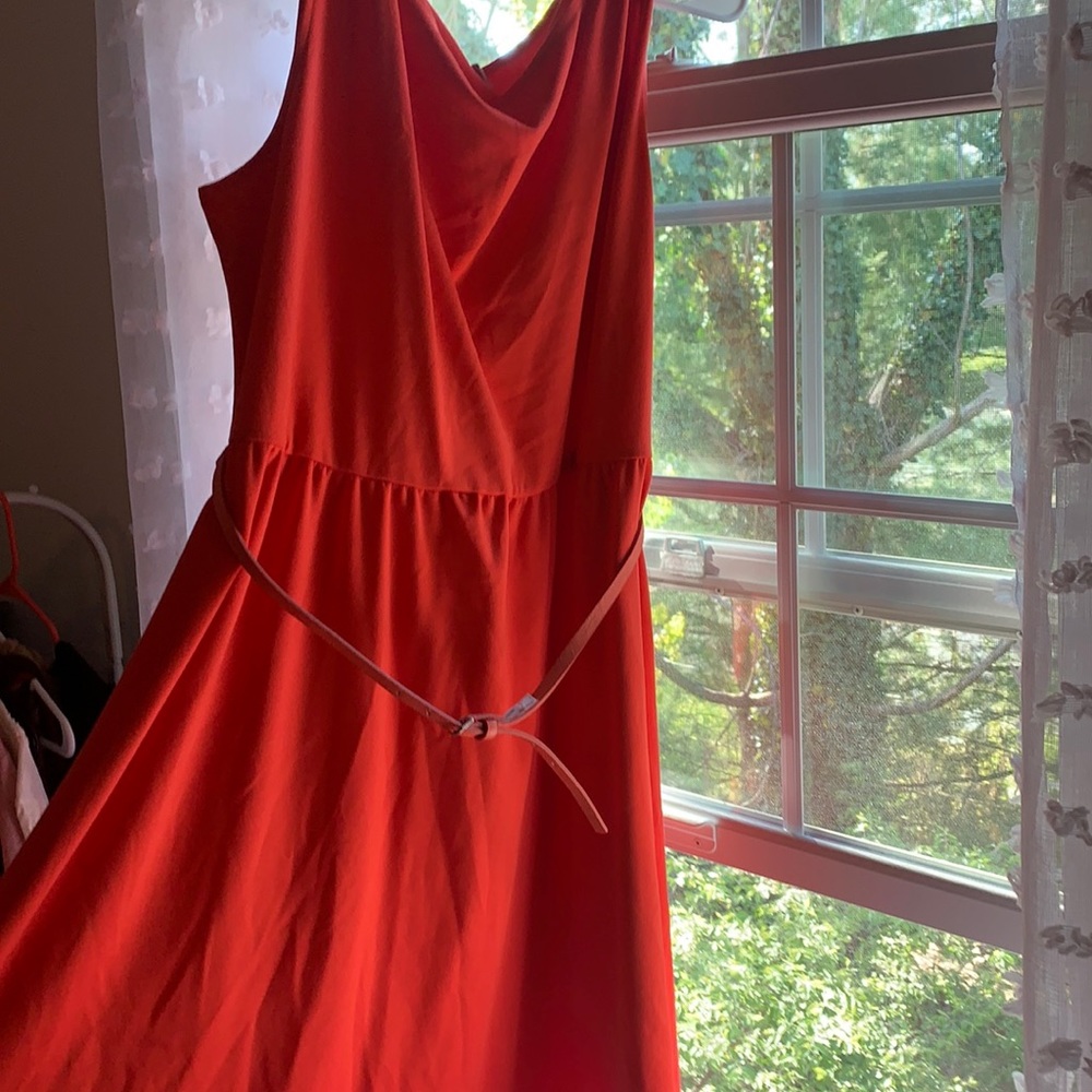 Sleeveless dress